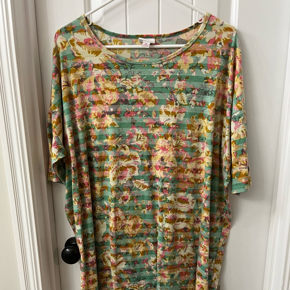 LuLaRoe Irma Women's Hi Lo Tunic Top Floral - Size Medium M
